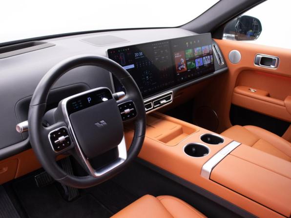 Li Auto (Lixiang) L7 I с пробегом 2023 года, цена 5 480 000 рублей, 37587 км, внедорожник, Автокод Объявления