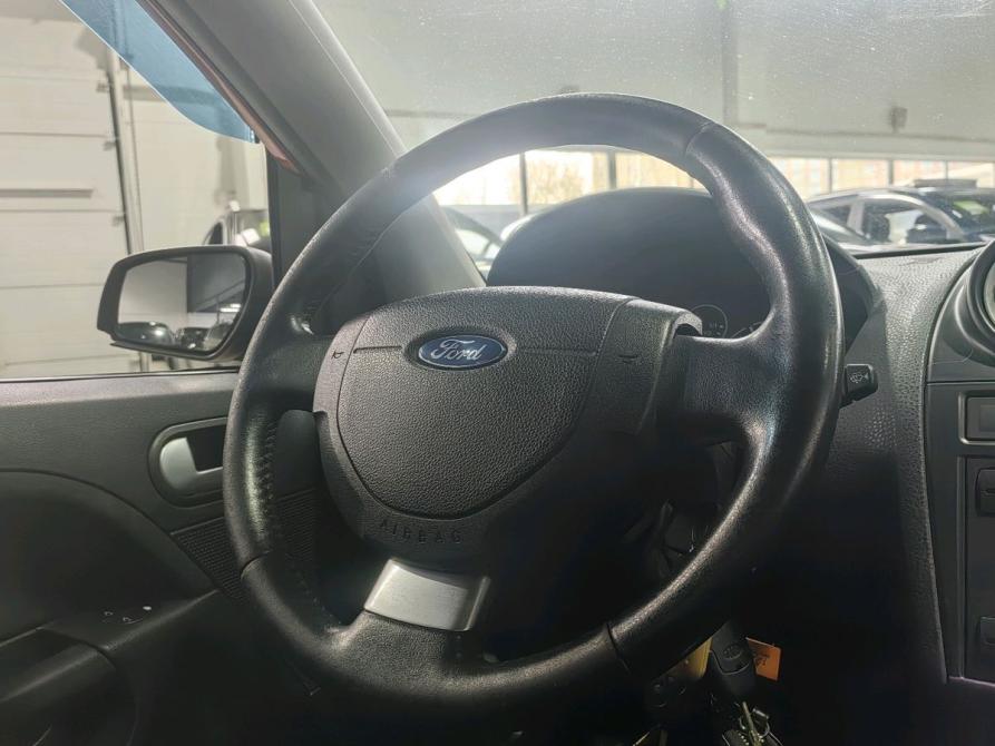 Ford Fiesta Mk5 Санкт-Петербург  - изображение 16
