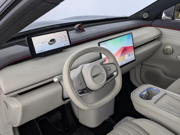 Exeed Exlantix ET с пробегом 2025 года, цена 4 990 000 рублей, 25377 км, внедорожник, Автокод Объявления