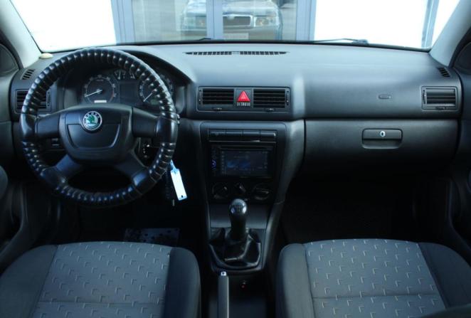 Skoda Octavia I (A4) Рестайлинг с пробегом 2010 года, цена 620 000 рублей, 117357 км, лифтбек, Автокод Объявления