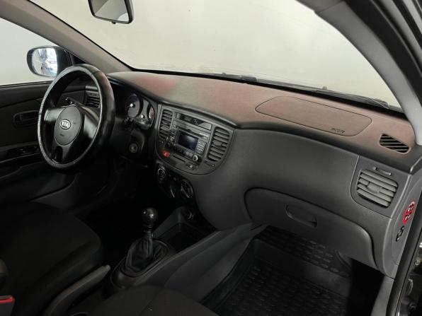 Kia Rio II Рестайлинг с пробегом 2009 года, цена 389 000 рублей, 292766 км, седан, Автокод Объявления