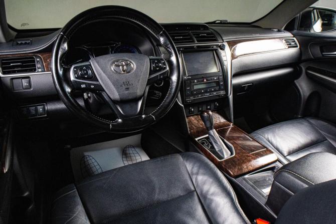 Toyota Camry VII (XV50) Рестайлинг 2 с пробегом 2017 года, цена 2 449 000 рублей, 207367 км, седан, Автокод Объявления