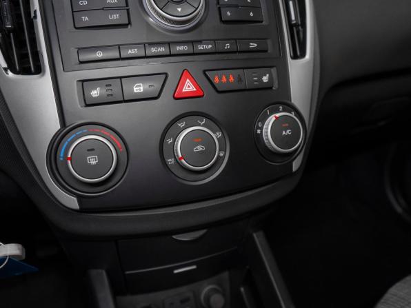 Kia Ceed I с пробегом 2010 года, цена 745 000 рублей, 142209 км, хэтчбек, Автокод Объявления