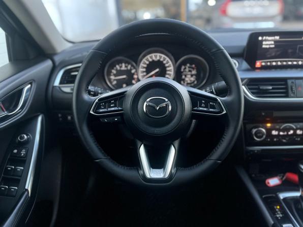 Mazda 6 III (GJ) Рестайлинг с пробегом 2017 года, цена 1 640 000 рублей, 167000 км, седан, Автокод Объявления