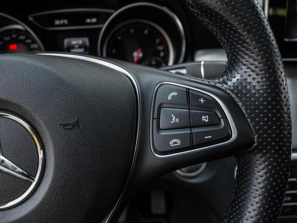 Mercedes-Benz GLA I (X156) Рестайлинг с пробегом 2019 года, цена 2 720 000 рублей, 145065 км, внедорожник, Автокод Объявления