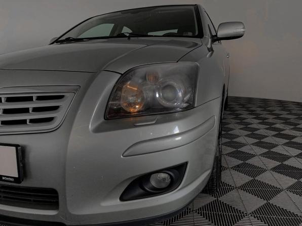 Toyota Avensis II Рестайлинг с пробегом 2006 года, цена 717 000 рублей, 211893 км, седан, Автокод Объявления