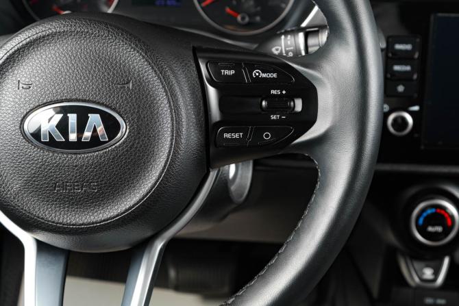 Kia Rio IV Рестайлинг с пробегом 2021 года, цена 1 829 000 рублей, 123100 км, хэтчбек, Автокод Объявления