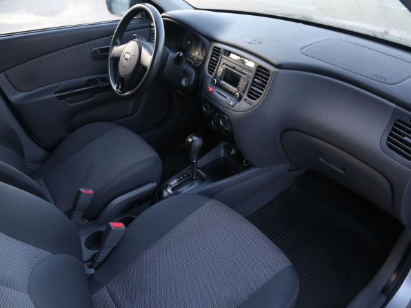 Kia Rio II Рестайлинг с пробегом 2011 года, цена 350 000 рублей, 183000 км, хэтчбек, Автокод Объявления