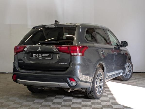 Mitsubishi Outlander III Рестайлинг 2 с пробегом 2018 года, цена 1 950 000 рублей, 117278 км, внедорожник, Автокод Объявления