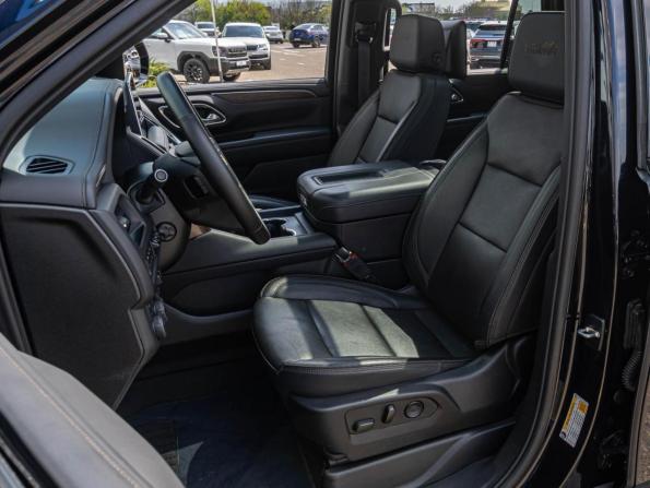 Chevrolet Tahoe V с пробегом 2023 года, цена 12 450 000 рублей, 34611 км, внедорожник, Автокод Объявления