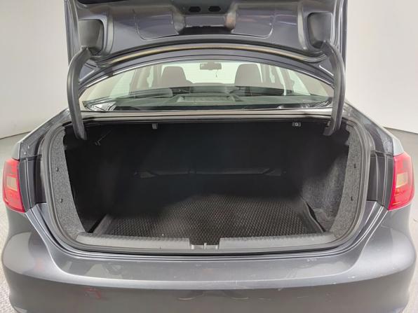 Volkswagen Jetta VI с пробегом 2013 года, цена 945 000 рублей, 247058 км, седан, Автокод Объявления