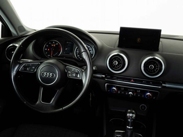 Audi A3 III (8V) Рестайлинг с пробегом 2016 года, цена 2 089 000 рублей, 78218 км, седан, Автокод Объявления