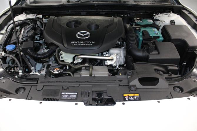 Mazda Axela III Рестайлинг с пробегом 2018 года, цена 1 250 000 рублей, 71142 км, седан, Автокод Объявления