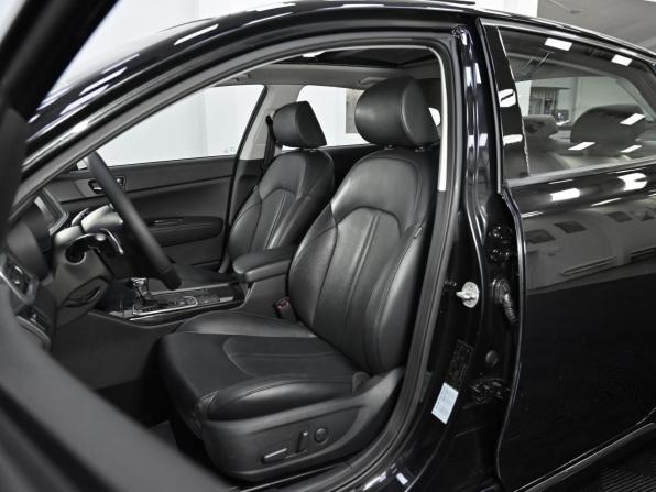 Kia K5 II с пробегом 2016 года, цена 1 949 000 рублей, 166000 км, седан, Автокод Объявления