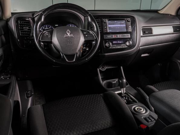 Mitsubishi Outlander III Рестайлинг 2 с пробегом 2015 года, цена 1 799 000 рублей, 164363 км, внедорожник, Автокод Объявления