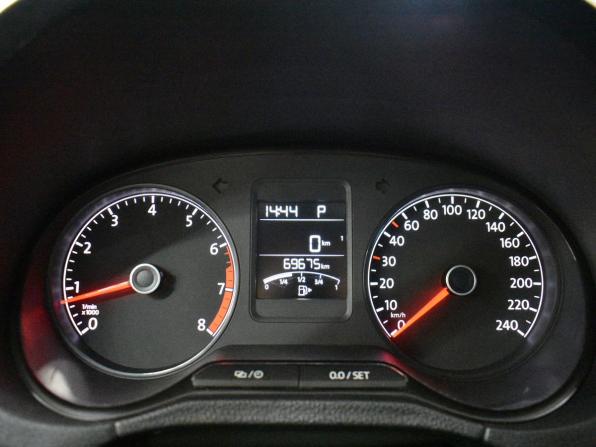 Volkswagen Polo V Рестайлинг с пробегом 2019 года, цена 1 449 000 рублей, 69673 км, седан, Автокод Объявления