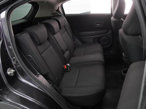 Honda Vezel I с пробегом 2014 года, цена 1 299 000 рублей, 157953 км, внедорожник, Автокод Объявления