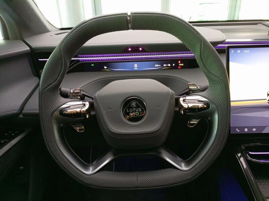 Lotus Eletre Москва  - изображение 20