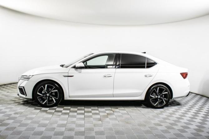 Skoda Octavia IV (A8) с пробегом 2023 года, цена 2 595 000 рублей, 84703 км, лифтбек, Автокод Объявления