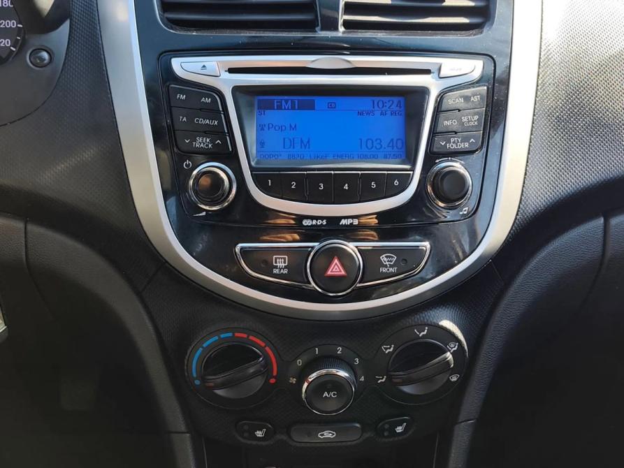 Hyundai Solaris I Санкт-Петербург  - изображение 13