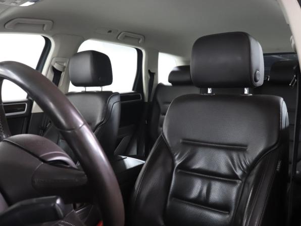 Volkswagen Touareg II Рестайлинг с пробегом 2017 года, цена 3 499 000 рублей, 128135 км, внедорожник, Автокод Объявления