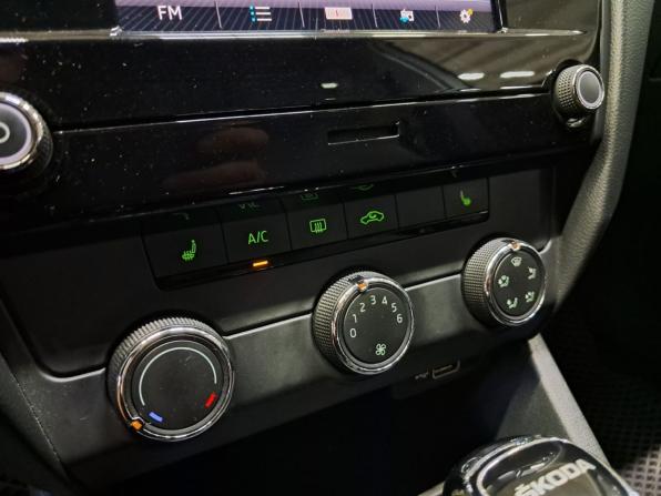 Skoda Octavia III (A7) Рестайлинг с пробегом 2020 года, цена 1 789 500 рублей, 119350 км, лифтбек, Автокод Объявления