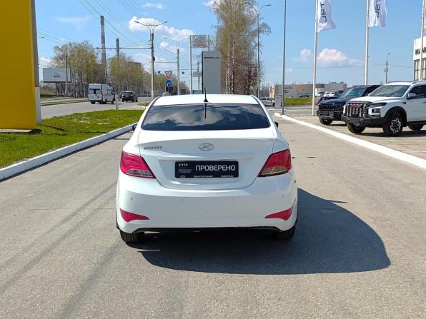 Hyundai Solaris I Рестайлинг с пробегом 2015 года, цена 720 000 рублей, 206727 км, седан, Автокод Объявления
