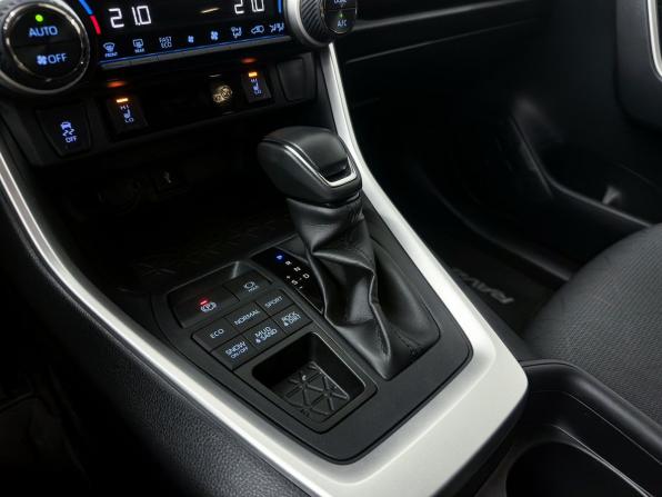 Toyota RAV4 V (XA50) с пробегом 2022 года, цена 3 899 000 рублей, 38900 км, внедорожник, Автокод Объявления