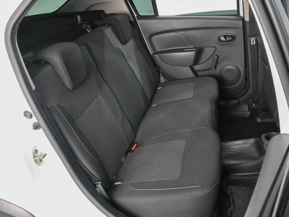 Renault Logan II Рестайлинг с пробегом 2020 года, цена 1 329 000 рублей, 80309 км, седан, Автокод Объявления