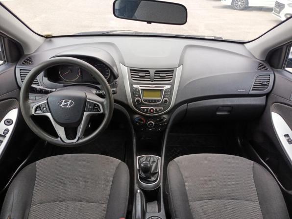 Hyundai Solaris I с пробегом 2013 года, цена 665 000 рублей, 172251 км, хэтчбек, Автокод Объявления
