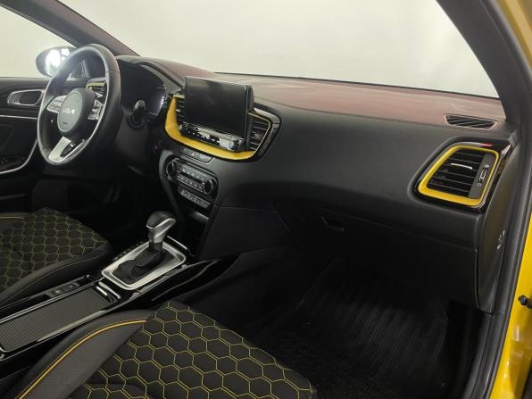 Kia XCeed I с пробегом 2021 года, цена 2 231 000 рублей, 62262 км, хэтчбек, Автокод Объявления