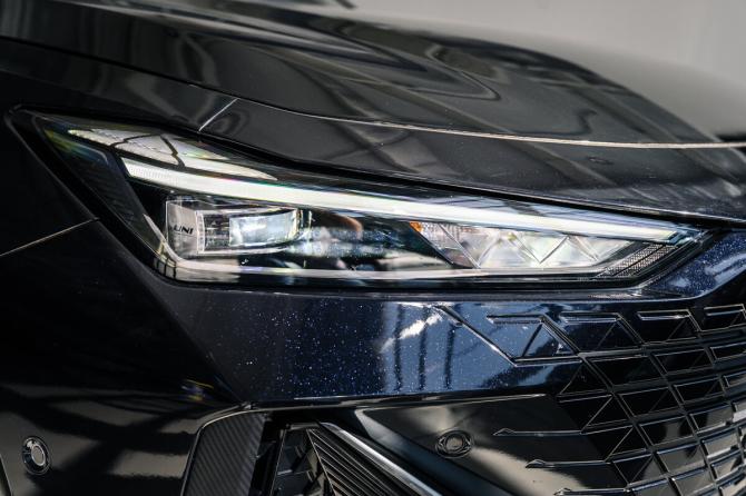 Changan UNI-V I с пробегом 2024 года, цена 2 319 000 рублей, 14000 км, лифтбек, Автокод Объявления