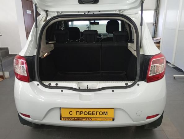 Renault Sandero II Рестайлинг с пробегом 2018 года, цена 817 500 рублей, 189000 км, хэтчбек, Автокод Объявления