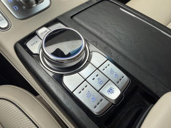 Genesis G90 I с пробегом 2019 года, цена 2 690 000 рублей, 238321 км, седан, Автокод Объявления
