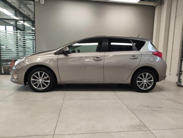 Toyota Auris II с пробегом 2013 года, цена 1 255 000 рублей, 184541 км, хэтчбек, Автокод Объявления