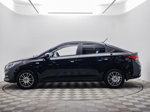 Hyundai Solaris II с пробегом 2018 года, цена 1 290 000 рублей, 90751 км, седан, Автокод Объявления
