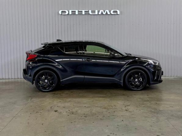 Toyota C-HR I Рестайлинг с пробегом 2021 года, цена 1 997 000 рублей, 72229 км, внедорожник, Автокод Объявления