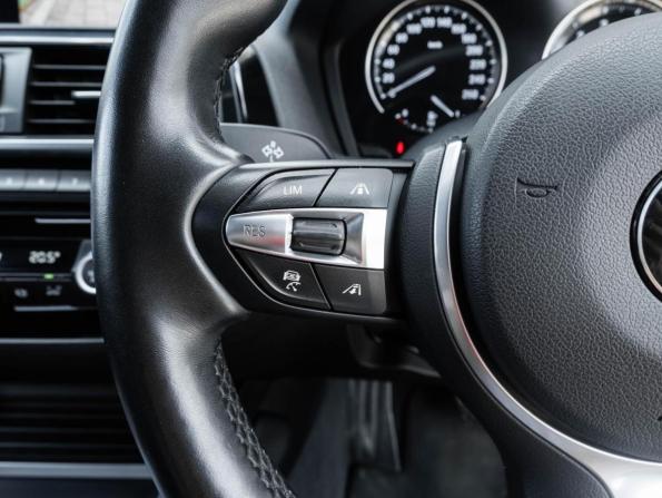BMW 1 серии II (F20/F21) Рестайлинг 2 с пробегом 2018 года, цена 1 875 000 рублей, 65128 км, хэтчбек, Автокод Объявления