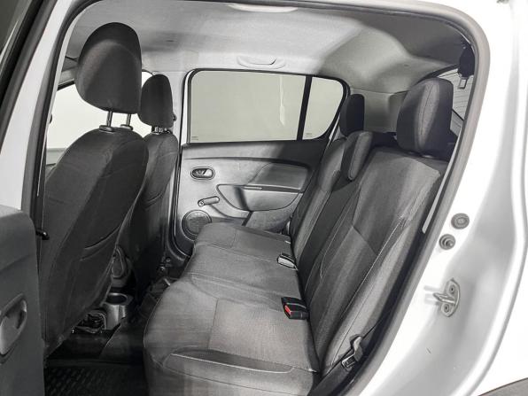 Renault Sandero II Рестайлинг с пробегом 2018 года, цена 1 159 200 рублей, 86935 км, хэтчбек, Автокод Объявления