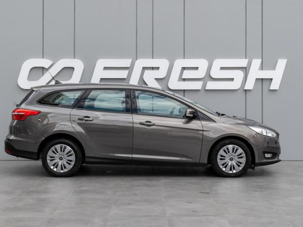 Ford Focus III Рестайлинг с пробегом 2018 года, цена 1 320 000 рублей, 87849 км, универсал, Автокод Объявления