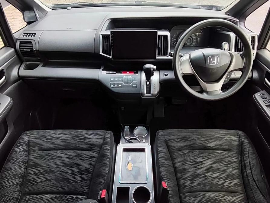 Honda Stepwgn IV Рестайлинг Санкт-Петербург  - изображение 10