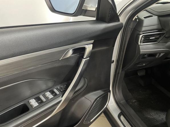 Geely Atlas Pro с пробегом 2022 года, цена 1 670 000 рублей, 93395 км, внедорожник, Автокод Объявления