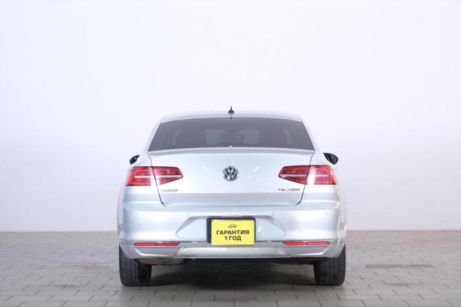 Volkswagen Passat B8 с пробегом 2015 года, цена 1 649 000 рублей, 210300 км, седан, Автокод Объявления