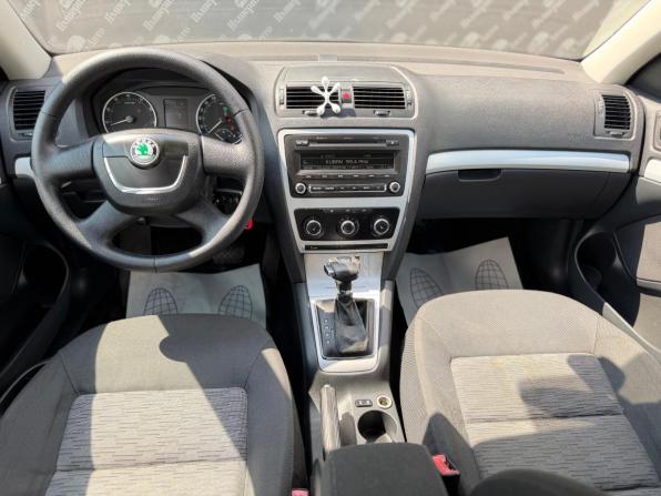 Skoda Octavia II (A5) Рестайлинг с пробегом 2011 года, цена 740 000 рублей, 163000 км, лифтбек, Автокод Объявления