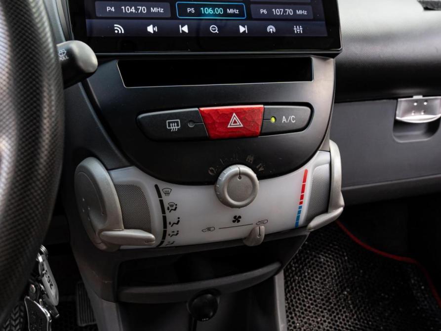 Peugeot 107 I Краснодар  - изображение 12