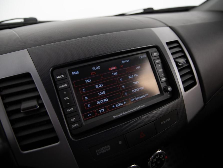 Mitsubishi Outlander II Рестайлинг Санкт-Петербург  - изображение 17
