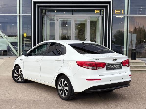 Kia Rio III Рестайлинг с пробегом 2016 года, цена 999 000 рублей, 191455 км, седан, Автокод Объявления