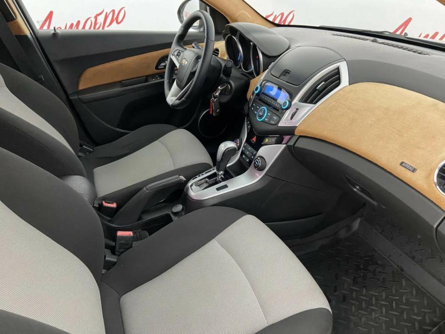 Chevrolet Cruze I Рестайлинг Псков  - изображение 12