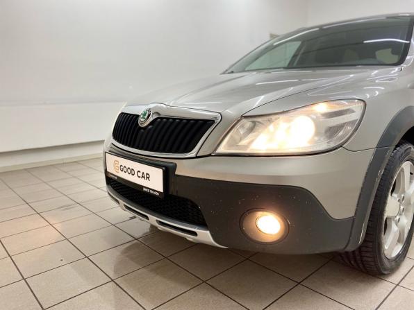 Skoda Octavia II (A5) Рестайлинг с пробегом 2012 года, цена 970 000 рублей, 400720 км, универсал, Автокод Объявления