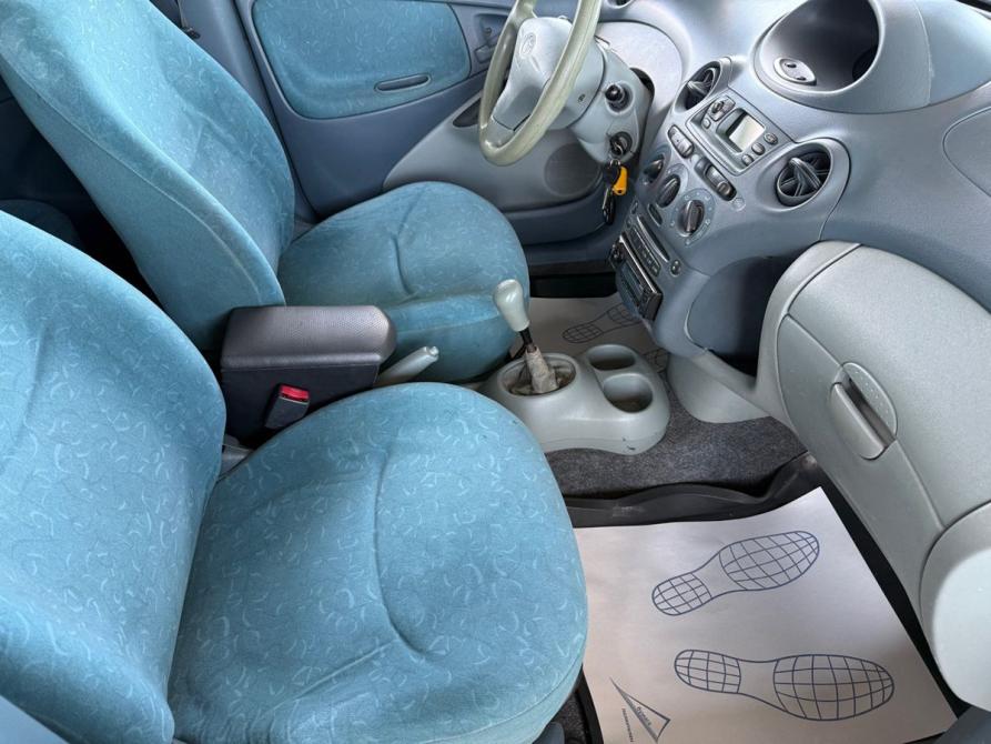 Toyota Yaris I Волгоград  - изображение 15